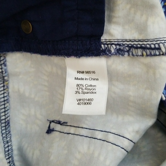 NWOT Coldwater creek printed- used jeans - Picture 3 of 4